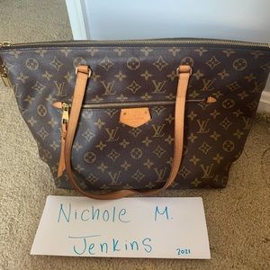 Louis Vuitton Iena MM